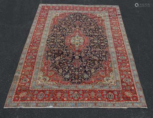 ORIENTAL RUG 8'9" X 12'2" ISFAHAN