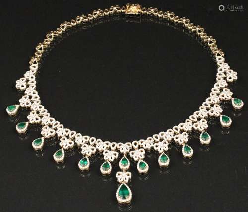 IMPRESSIVE 14K EMERALD AND DIAMOND NECKLACE