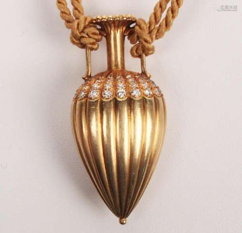 18K GOLD URN PENDANT W/2.0 CTW DIA.; 30 GR.