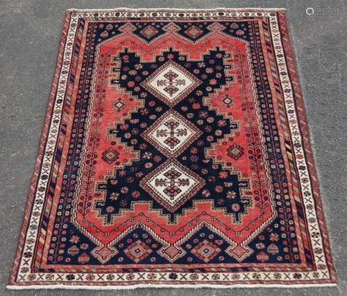 ORIENTAL RUG 5'3" X 7'3" SEERJON