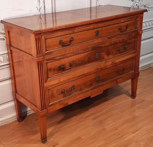 PROVINCIAL LOUIS XVI STYLE WALNUT COMMODE