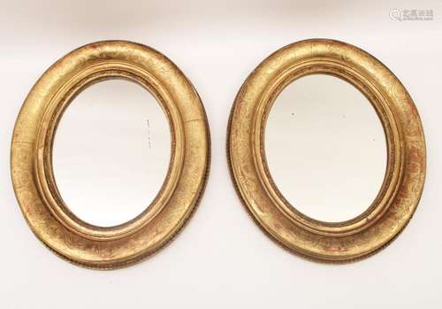 PR. OF FRENCH CARVED GOLD LEAF PETITE OVAL MIRRORS