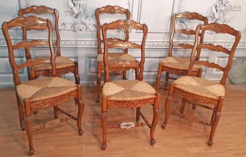 SET OF 6 PROVINCIAL LADDER BACK WHEAT CARVED CHAIRS