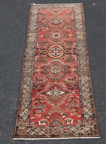 ORIENTAL RUG 3'4" X 10' LILIHAN