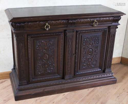 ITALIAN RENAISSANCE WALNUT BUFFET