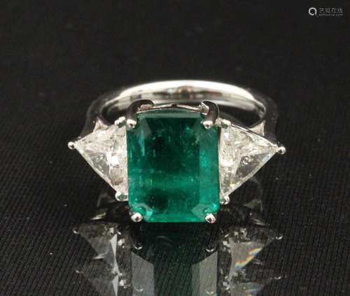 18K WHITE GOLD 4.37 CT. EMERALD AND DIAMOND RING W/ GIA