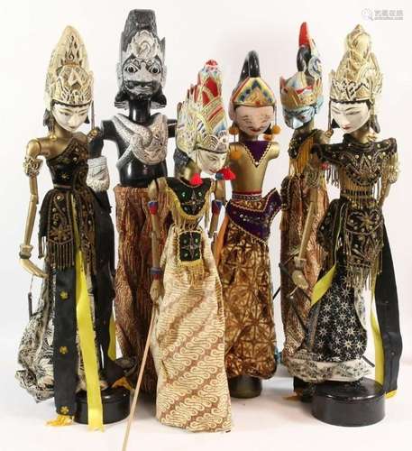 Art et objets d'Asie - Six marionnettes wayang golek ind...