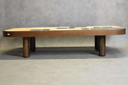 Roger CAPRON (1922-2006), Table basse en bois et céramique, ...