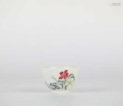 Chinese porcelain cup, Qing