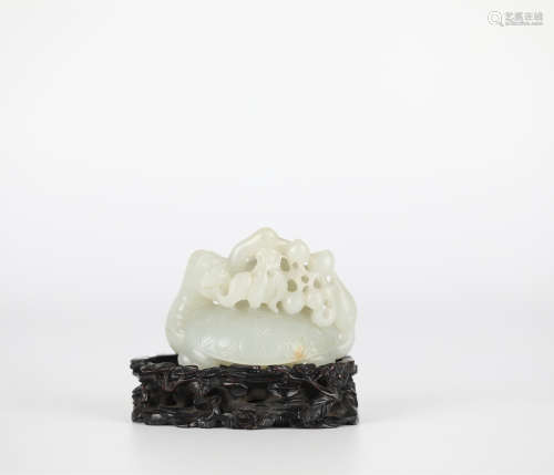 China Hotan jade carving ornaments, Ming