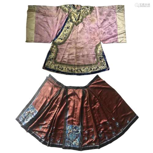 Two Pieces Chinese Silk Embroidered Robe & Skirt