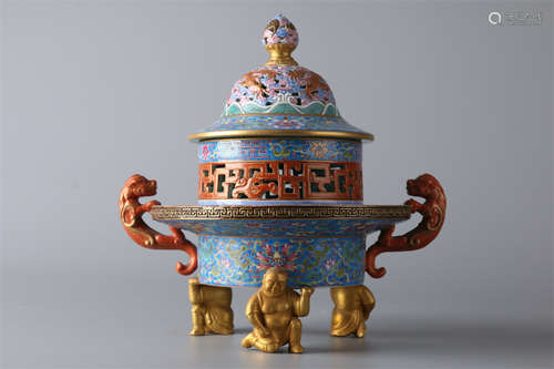 An Enameled Porcelain Incense Burner.