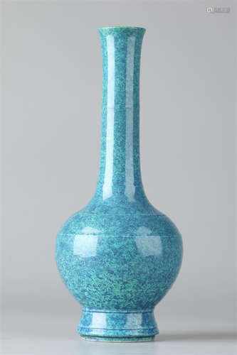 A Lujun Glazed Long-Neck Porcelain Bottle.