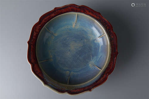 A Tripod Porcelain Plate, Jun Kiln.