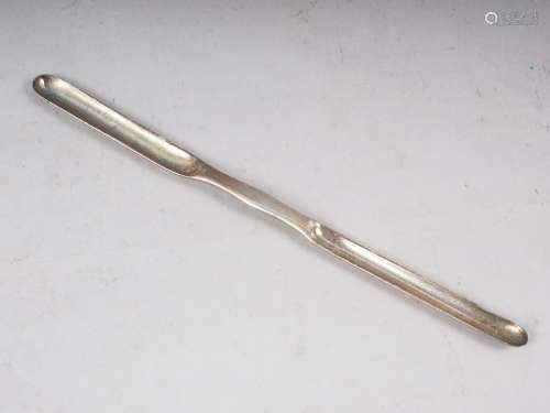 A Georgian Scottish silver marrow scoop, 1.4oz troy approx