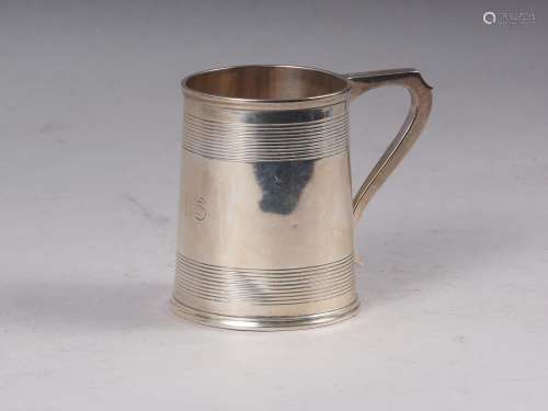 A silver christening mug with reeded decoration, 4.8oz troy ...