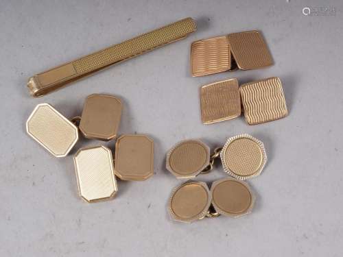 Three pairs of 9ct gold cufflinks and a 9ct gold tie clip, 3...
