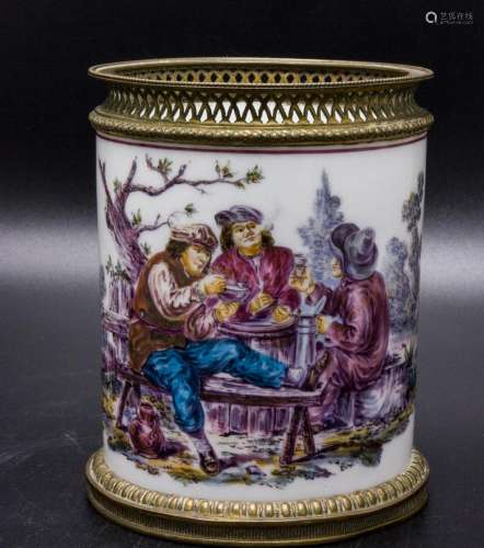 Zierbecher / A porcelain beaker, 18. Jh.