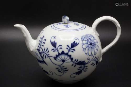 Teekanne / A tea pot, Meissen, 19. Jh.