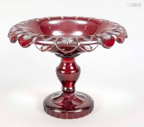 Large round table centrepiece,