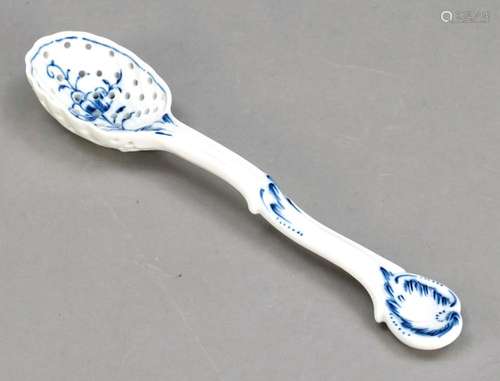 Sieve spoon, Meissen, mark aft