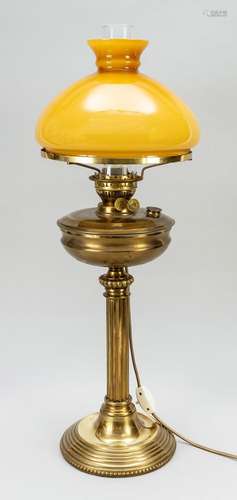 Petroleum lamp, England, late