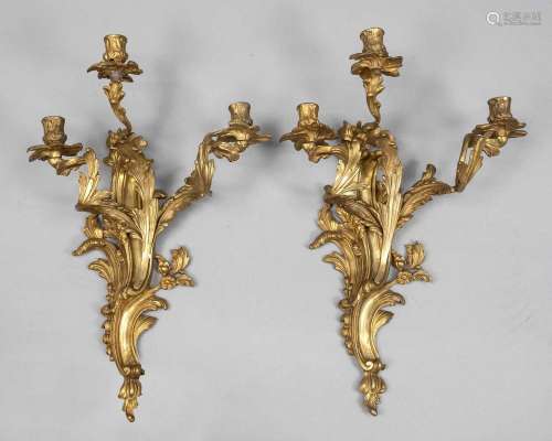 Pair of large wall appliques,
