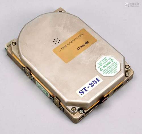 Hard disk with H-mark: SEAGATE