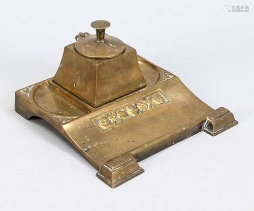 Art Nouveau inkwell, circa 190