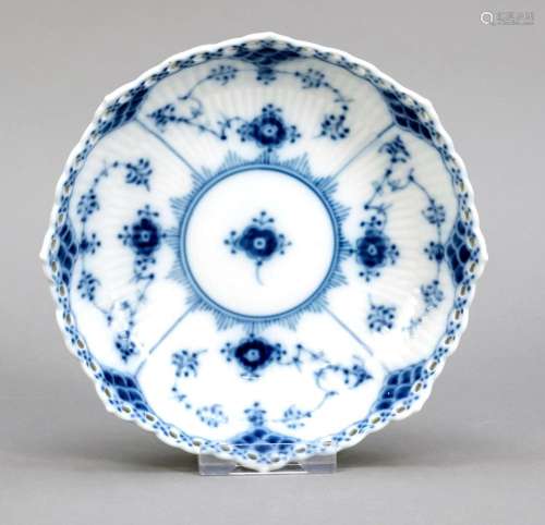 Round footed bowl, Royal Copen
