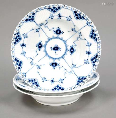 Three soup plates, Royal Copen