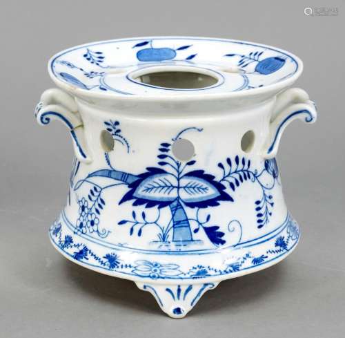 Teapot warmer, 19th century, d