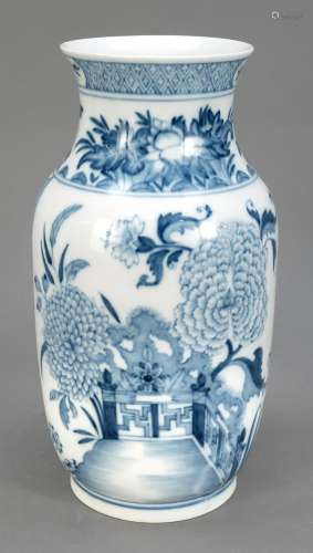 Rare chinoiserie vase, Meissen