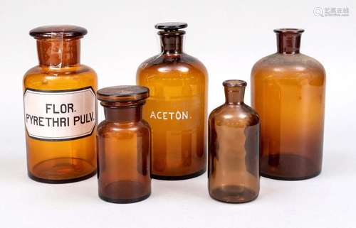 mixed lot of apothecary jars,