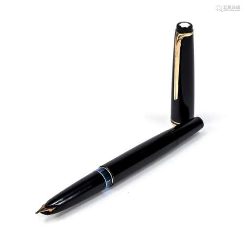 Montblanc piston fountain pen,