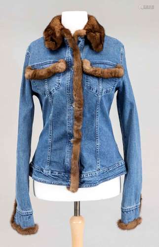 Ladies denim jacket with fur t