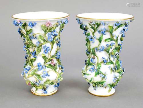 Two vases, Meissen, Knauff-Sch