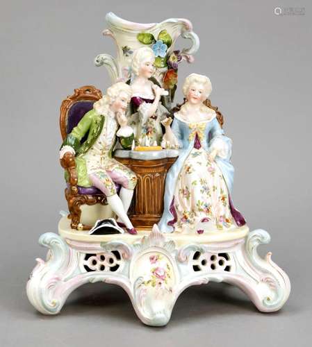 Figural porcelain vase, elbow,