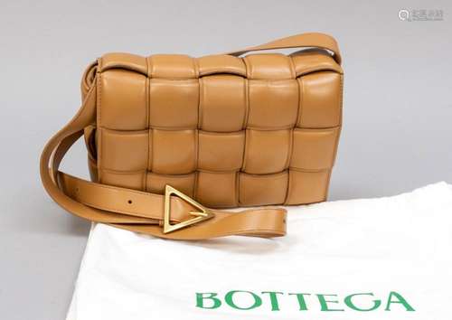 Bottega Veneta, Padded Cassett