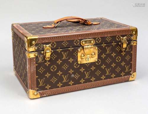 Louis Vuitton, vintage cosmeti