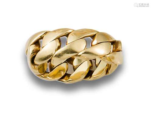 Ring signed POMELLATO, 18kt yellow gold braided.