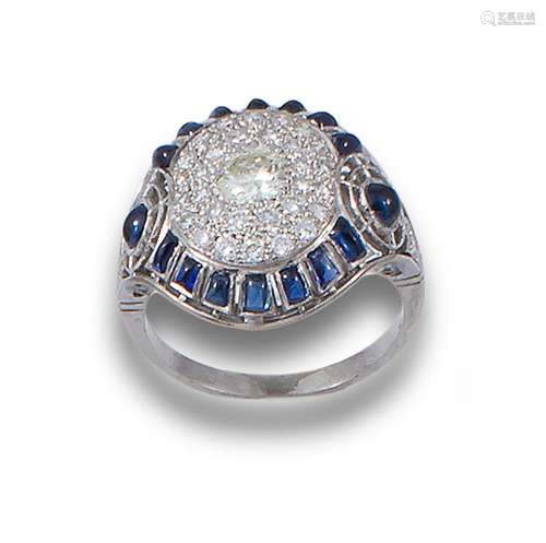 Ring, old style, in platinum, with a brilliant-cut diamond c...