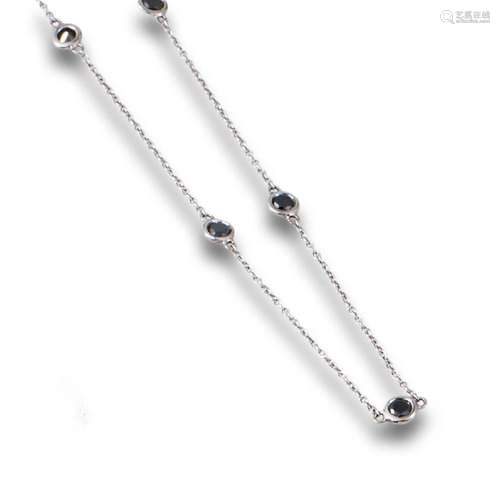 18kt white gold choker with 10 brilliant-cut black diamonds