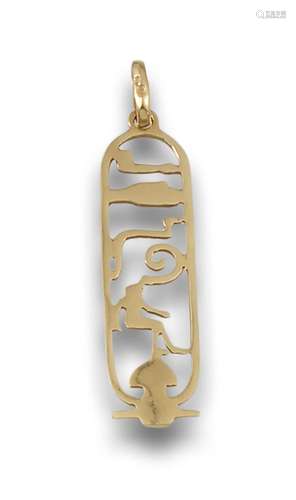 Egyptian pendant in 18kt yellow gold.