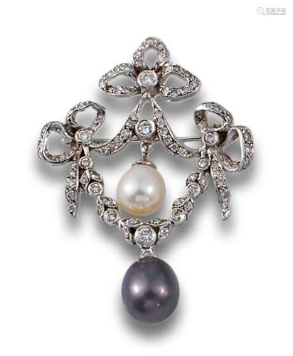 Brooch, antique style, in 18 kt. white gold, with diamonds a...