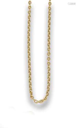 18kt yellow gold chain.