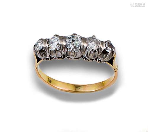 Ring, 1920s, in 18 kt. yellow gold with platinum front, with...