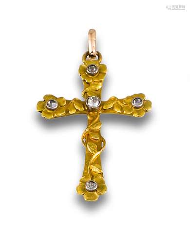 ART NOUVEAU PENDANT CROSS IN GOLD AND DIAMONDS