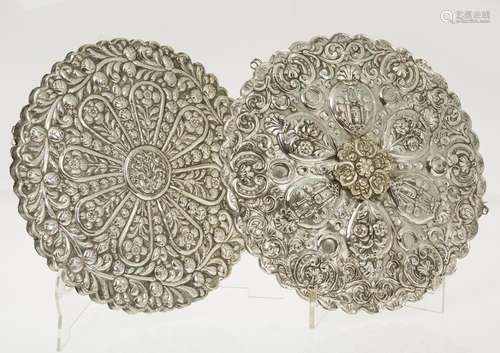 Set of two mirrors in Turkish silver, mid-20th c.