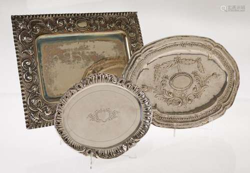 Rectangular tray with acanthus scrolls